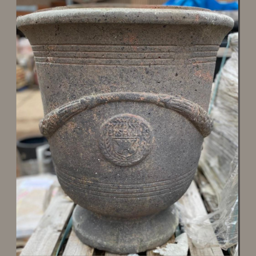 Old Ironstone Normandie Pot (59 x 69 x 69 cm)
